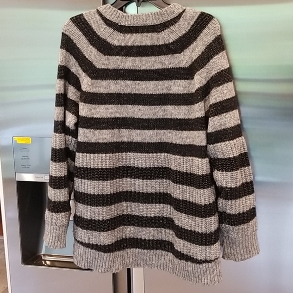 💕BANANA REPUBLIC💕 Crew Neck Striped Sweater M - Picture 3 of 6
